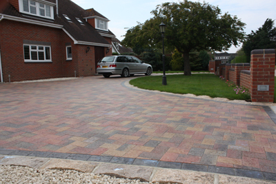 Rustington driveway Autumn Gold Granite edging 051.jpg